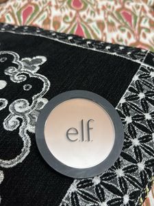 e.l.f. Compact.. absolutely unused