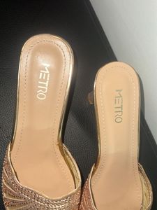 Metro Heels