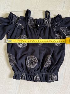 Black &amp;Golden Print Cold Shoulder Top,Ruffle Skirt