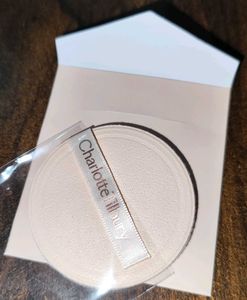 Charlotte Tilbury Makeup Puff