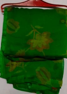 Green Floral Print Saree