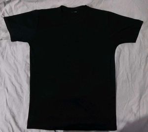 Black T-Shirt - Basic Tee
