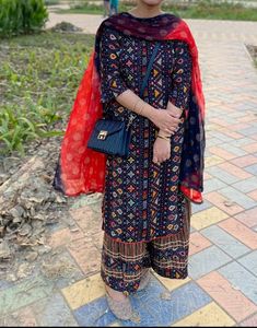 Elegant Printed Salwar Kameez