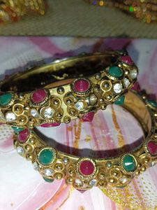 Green & Mehroon Bangles