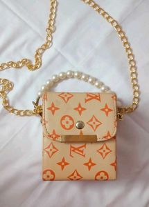 Mini Designer-Inspired Chain Bag