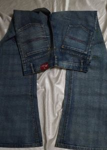 VINTAGE JEANS