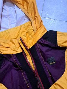 Color Blocked Hooded Jacket
