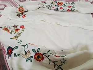 Women Beautiful Shirt With Skirt