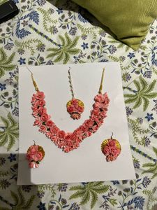 Floral Hair Accessories