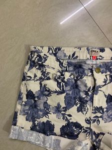 ONLY DENIM PRINTED SHORTS