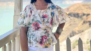 Wrap-up Crop Top