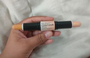 Kiss Beauty 2in1 Highlight and Contour Stick (16g)