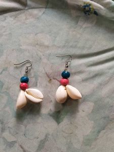 Cowrie Shell Necklace With Earrings