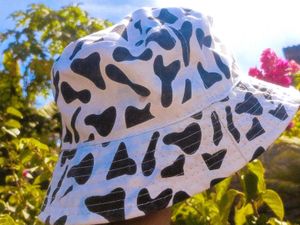 Trendy Cow Print Bucket Hat—perfect For Sunny Days