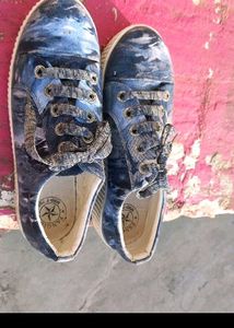 Stylish Blue Sneakers