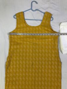 Simple Kurta Set Fits Bust 34-36
