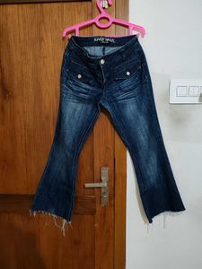 Women&#39;s Jeans