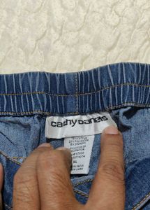 Women Capri Size 32/34