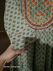 Elegant Kurta Set (Kurta and dupatta) FITS 38-40