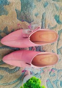 SHOETOPIA SANDAL WITH BLOCK HEELS