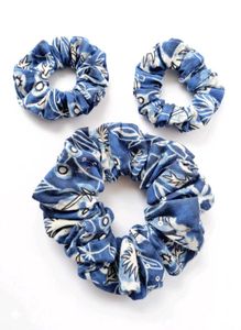 Set Of 3 Blue Floral Scrunchie