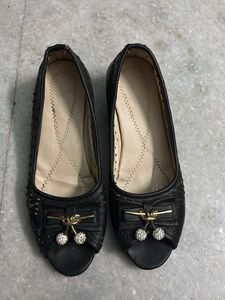 Classic Black Bellies With 1-2inch Heels