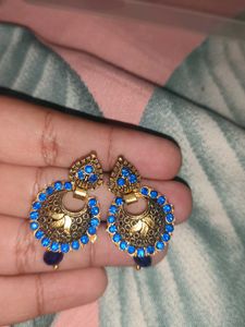 Golden Earrings With Blue Stones✨💙
