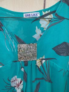 Sea Green Top Floral Flowers Size Xl