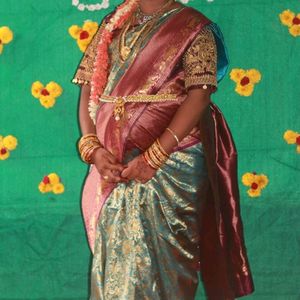 Readymade Blouse With Patuu Replica Saree