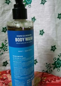 PHY Body Wash (Free Gift 🎁 with this Item)