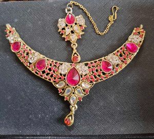 Pink Alloy Jewellery Set Necklace And Mangtika