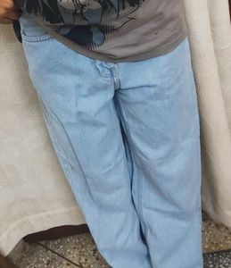 Light Wash Wide Leg Jeans 28