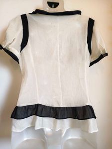 Chic White &amp; Navy Blouse Size M/ L