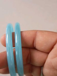Set Of 5 Glass Bangles