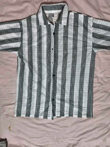 Striped Pattern Button-Down Shirt
