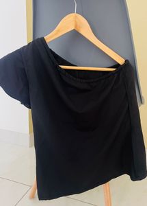 Black One-Shoulder Top