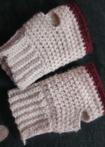 Handmade Crochet Bow Wrist Warmers