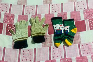 Kids socks with Free gloves