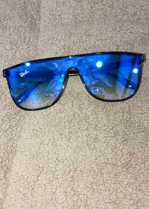 Ray-Ban Blue Mirrored Sunglasses