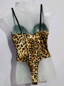 LEOPARD PRINTED BODYSUIT