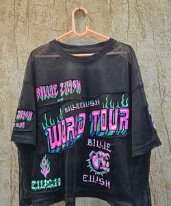 EMO CHICK ALERT 🚨 Billie Eilish World Tour Net To