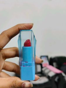 Brett K Matte Lipstick - red