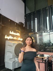 Elegant Off-Shoulder Dress