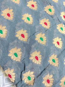 Gray Floral Print Cotton Saree