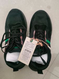 High Quality Sneaker