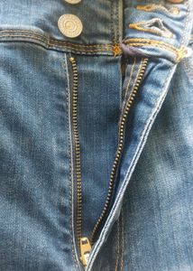 Levi&#39;s High Rise Blue Jeans size 32