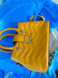 Chic Mustard Handbag