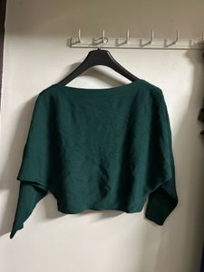 Elegant Green Cropped Sweater