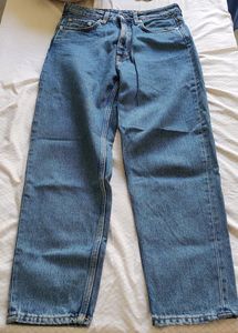 Ultra High Waist Mom Jeans