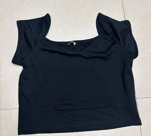 Chic Black Cutout Crop Top